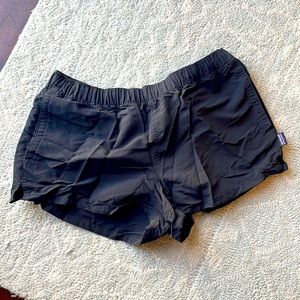 Patagonia 3” Baggy Shorts - Size M